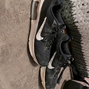 Nice little used Nike shoes